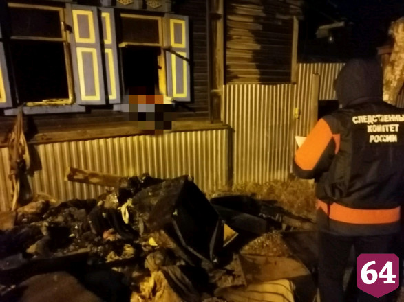 Три человека погибли на ночном пожаре в частном доме