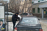 В Саратове автохам бросил машину на тротуаре рядом с полицией