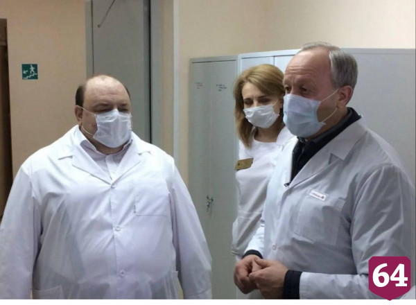Министр отметил помощь губернатора саратовской медицине