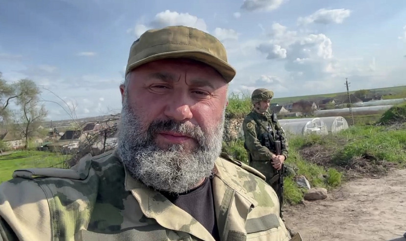 Саратовский силач доставил гуманитарку и на передовой попал под обстрел