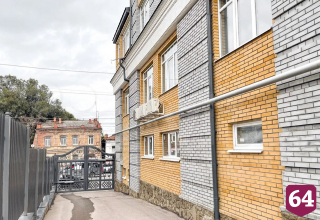 Квартиру без ремонта в центре Саратова продают за 26 миллионов