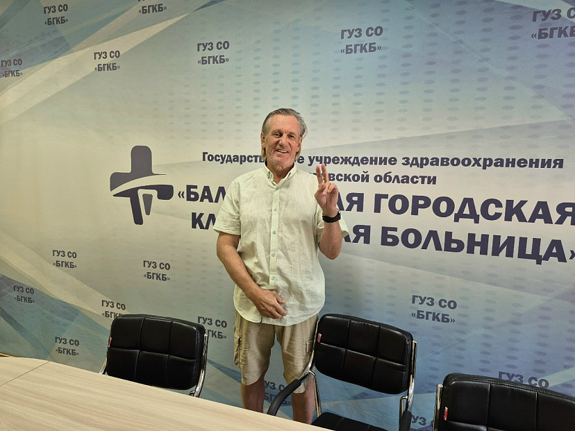 В Саратовской области музыкант и звезда 90-х Сергей Челобанов попал в больницу 
