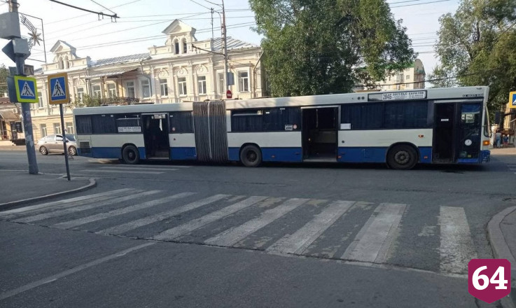 В саратовском автобусе пострадала 86-летняя пассажирка