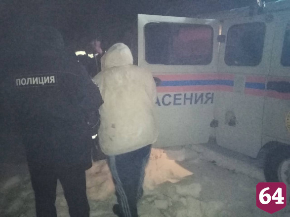 Спасатели три часа искали в лесу заблудившегося охотника