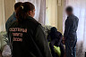 Под Саратовом подростка держали в заложниках и изрезали ножом
