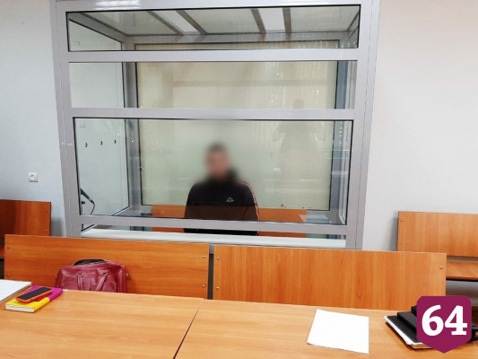 Саратовец раскаялся в смертельном избиении мужчины из-за громкой музыки