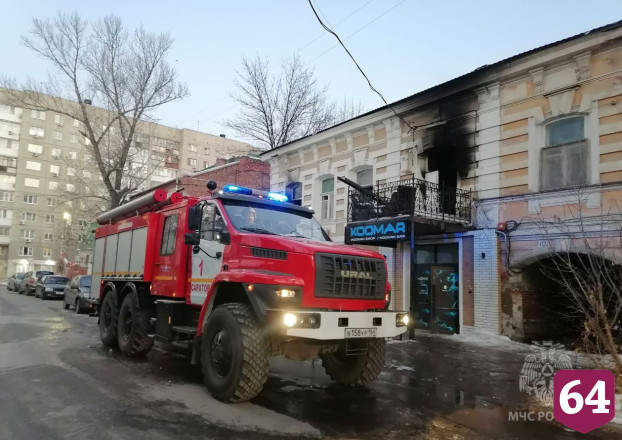Два человека погибли на утренних пожарах в Саратове