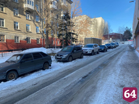 Автохамы блокировали проезд саратовским спасателям