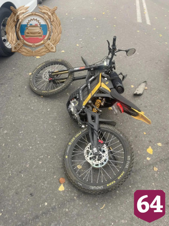 В Саратовской области мужчина на электромопеде покалечился в ДТП