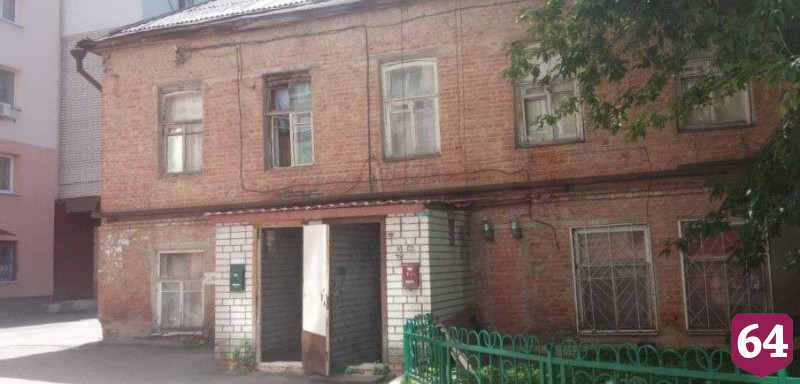Захламившего дом саратовца приглашали на прием к психиатру