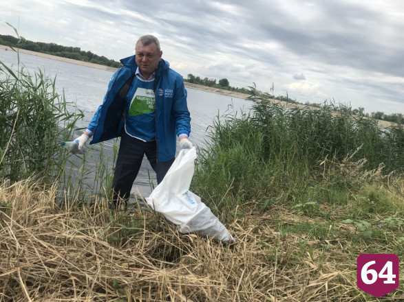 Министр для повышения эффективности переобулся и ушел в камыши
