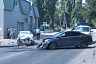 Уснувший водитель «Лады» протаранил иномарку у автобусной остановки