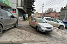 В центре Саратова инспекторы ГИБДД эвакуировали машины автохамов