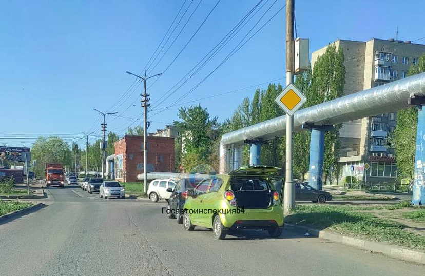 В Саратове легковушка сбила мужчину
