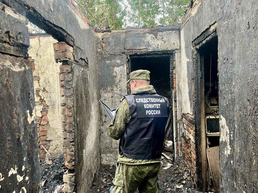 В частном доме после пожара обнаружили труп женщины