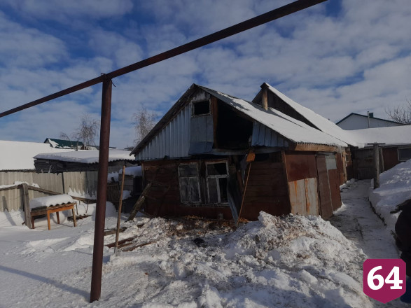 Под Саратовом жена спасла загоревшегося супруга