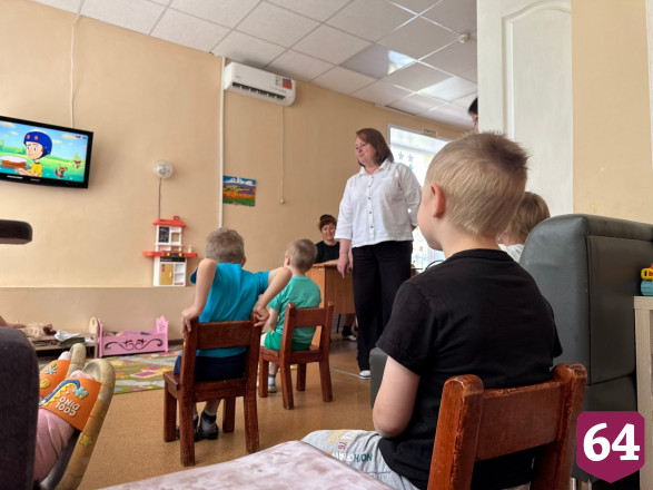В Саратове воспитаннице реабилитационного центра помогут быть ближе к родным