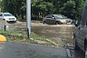Саратовцы после ливня засняли мощный «водопад» на набережной
