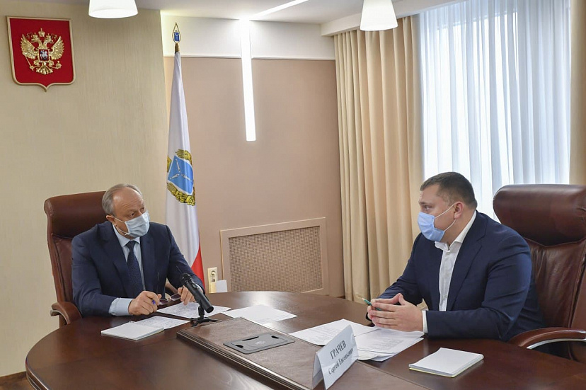 Для уборки снега в Саратове привлекут иногородних рабочих 