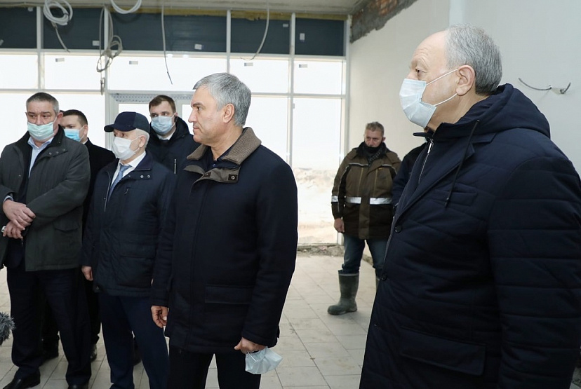 Саратовцев предупредили об опасности заболеть коронавирусом за границей