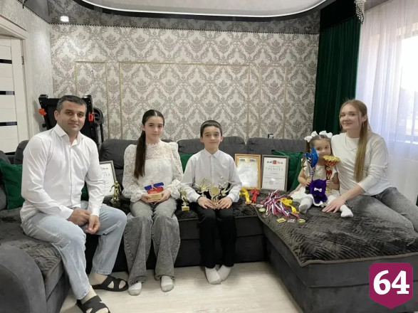 Многодетная семья из саратовского села хранит традиции двух народов