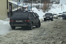 «Штаны» в Саратове стали опасным местом для автомобилистов
