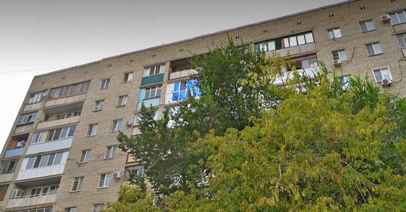 В Энгельсе из горящей многоэтажки ночью спасли 20 человек 