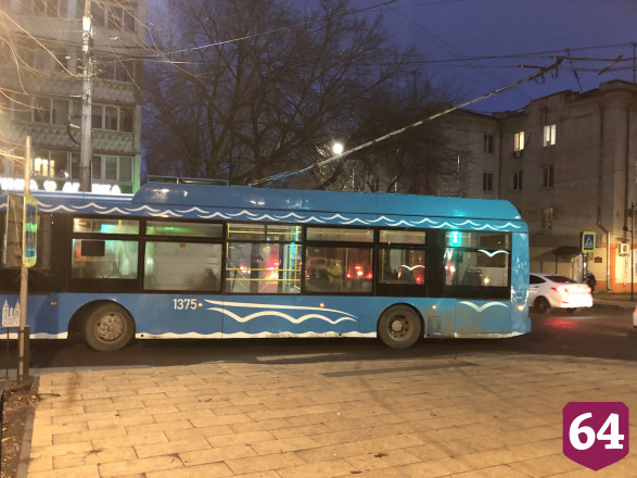 ДТП в центре Саратова остановило троллейбусы