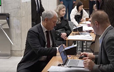 Вячеслав Володин принял участие в голосовании на выборах депутатов Госдумы