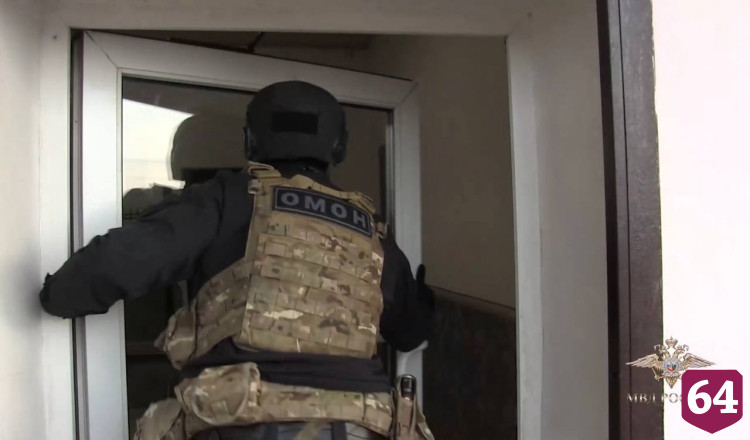 Под Энгельсом действовала ОПГ по легализации мигрантов 