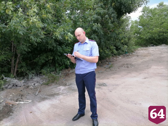 Рабочему при уборке мусора оторвало погрузчиком руку 