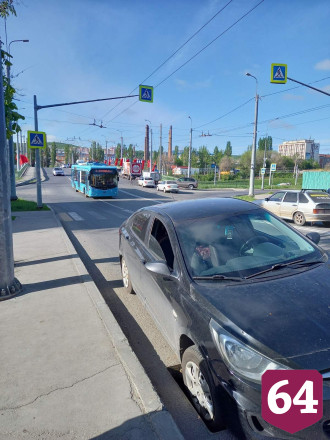 Саратовских автомобилистов предупредили об опасной ливневке