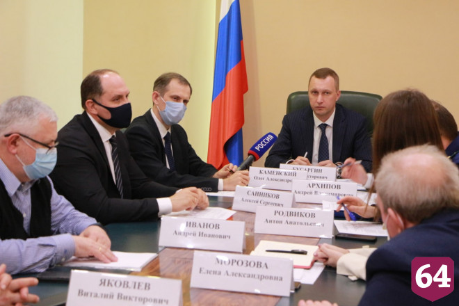Роман Бусаргин намерен сохранить коллектив полиграфкомбината Саратова
