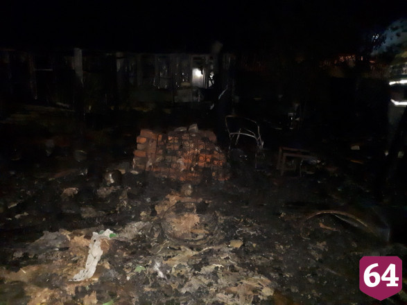 Под Саратовом в дачном доме сгорели три человека