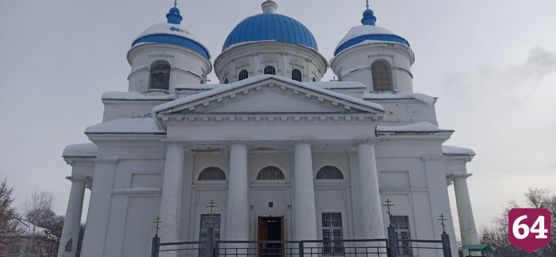 Под Саратовом загорелась церковь