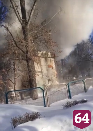 В городском парке сгорела подсобка с вещами рабочих