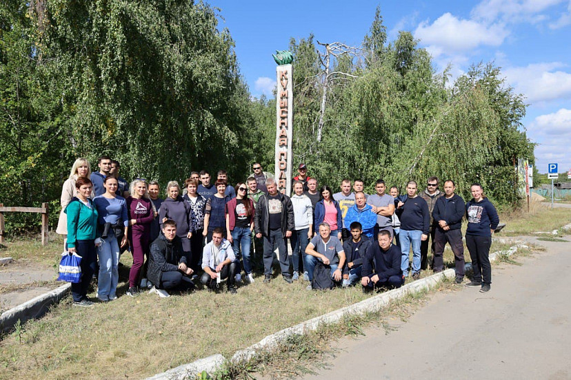 Полицейские и чиновники очистили от мусора Кумысную поляну