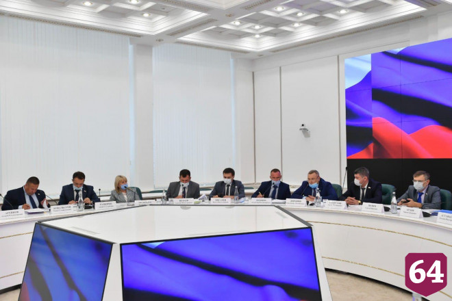 Саратовский губернатор поручил закупить дополнительную пожарную технику 