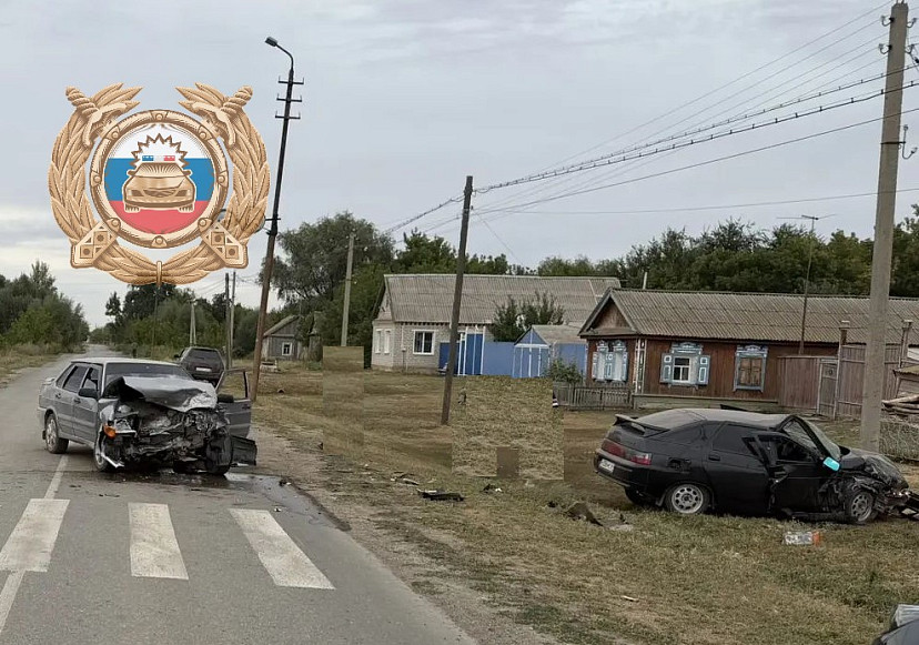 Два человека пострадали в аварии на сельской дороге в Саратовской области