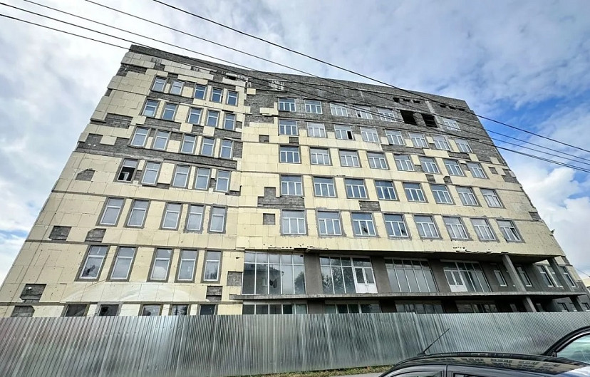 Семиэтажный долгострой в Саратове оценили в 65 миллионов