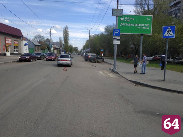 В центре Саратова на переходе задавили мужчину