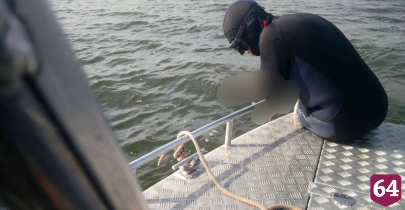 Саратовские водолазы вытащили из Волги тело молодого утопленника