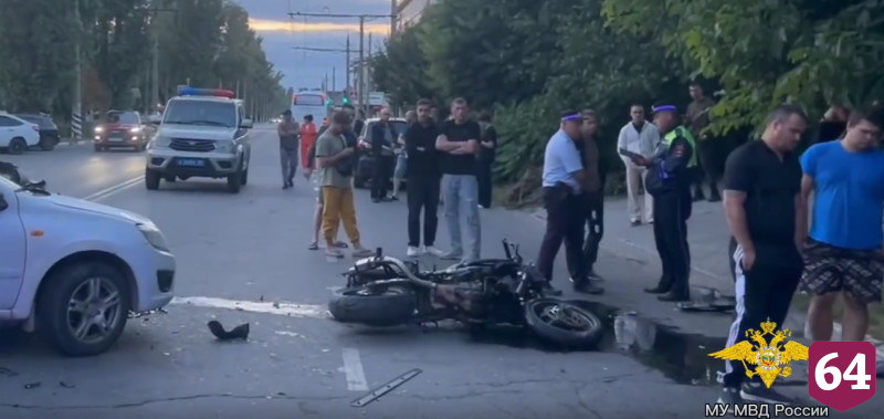 Мотоциклист погиб в ДТП с «Грантой» в Саратовской области
