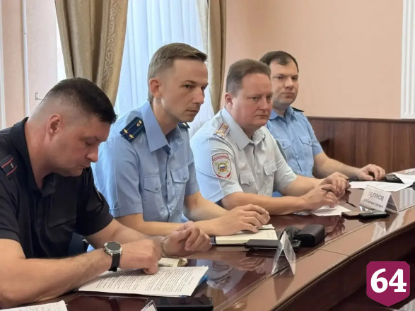В Энгельсе ловят несовершеннолетних мотонарушителей