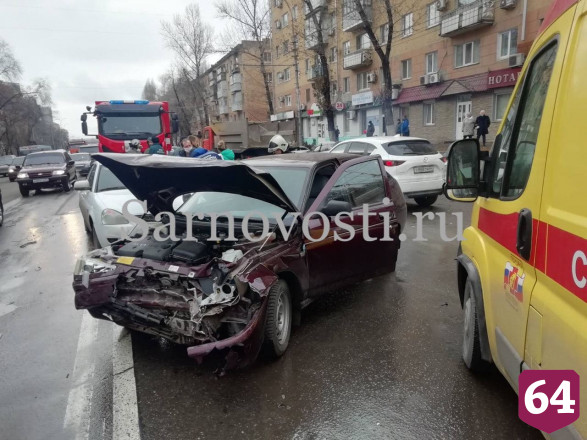 В массовой аварии на Чернышевского пострадала автоледи