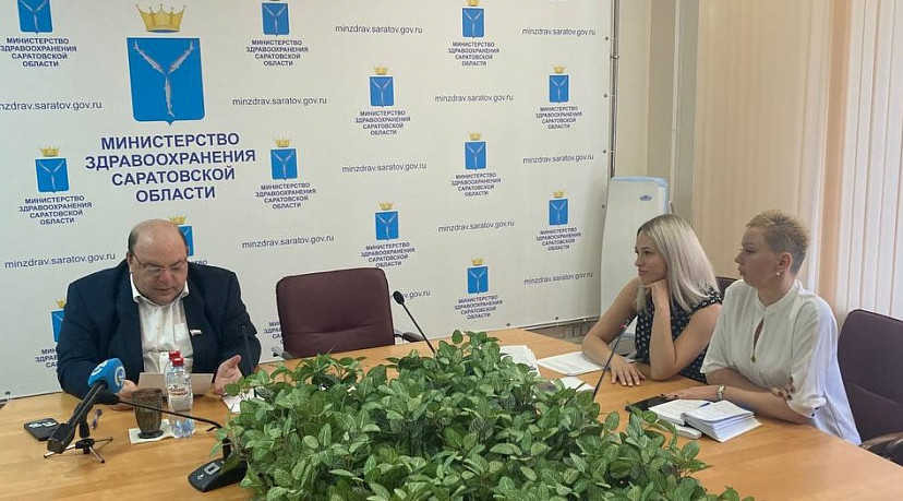 Министр рекомендовал саратовцам назальную вакцину от коронавируса