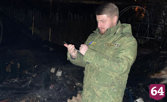 В дачном поселке под Саратовом на пожаре погиб мужчина