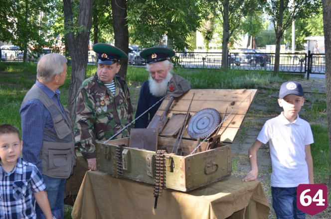В Саратове торжественно открыли Аллею героев-пограничников