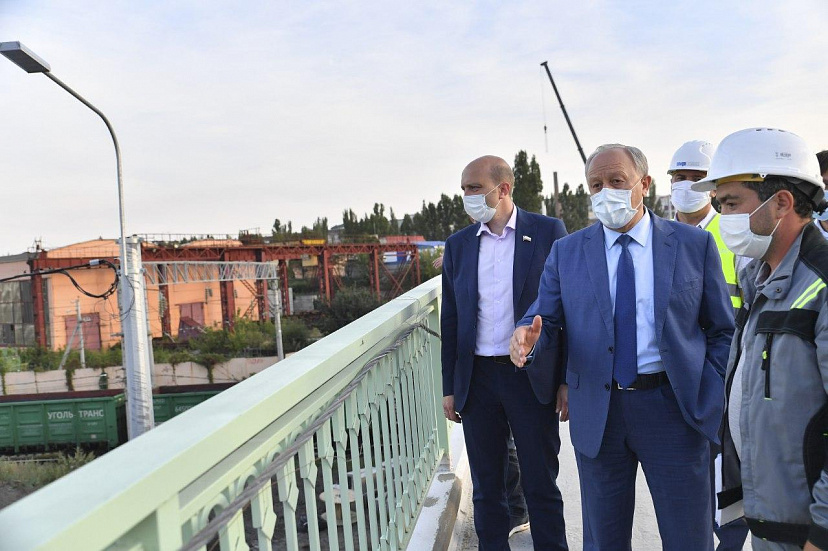 Радаев потребовал ускорить работы на Трофимовском мосту 
