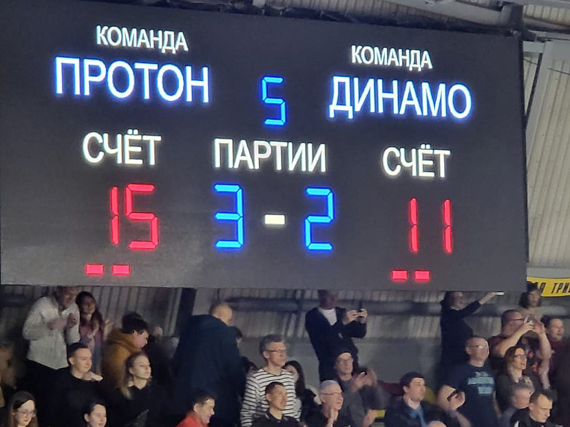 Губернатор поздравил саратовский «Протон» с победой